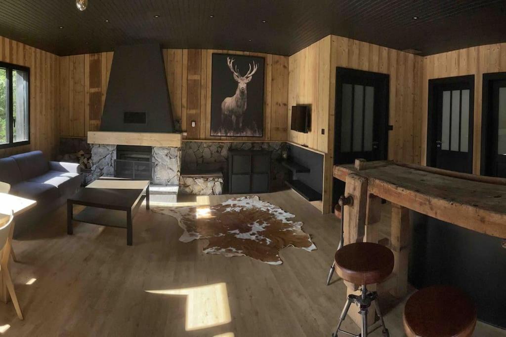 Hébergement de vacances En Foret Avec Etang.